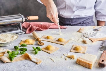 Simply-Pasta-Pasta-Making-768x512
